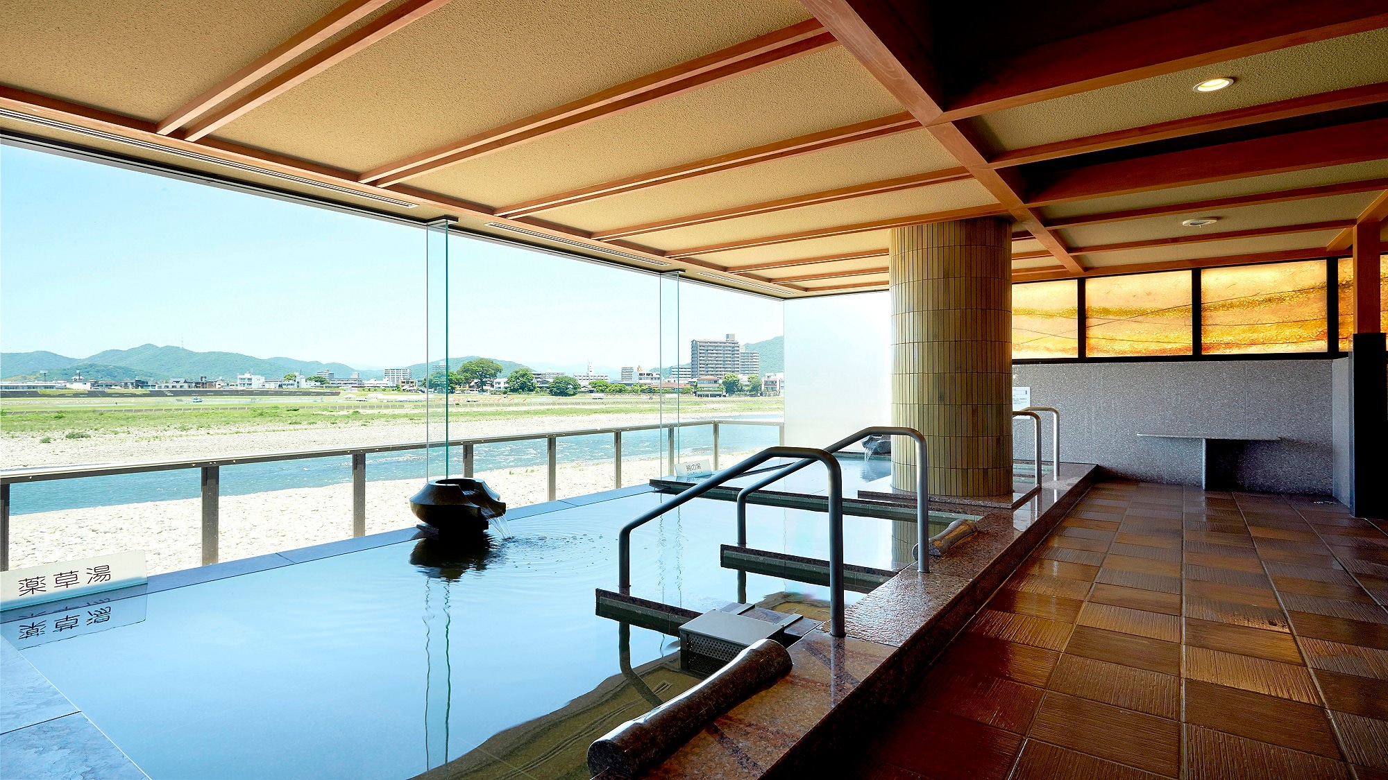 Second floor large public bath [Kawanose] Indoor bath