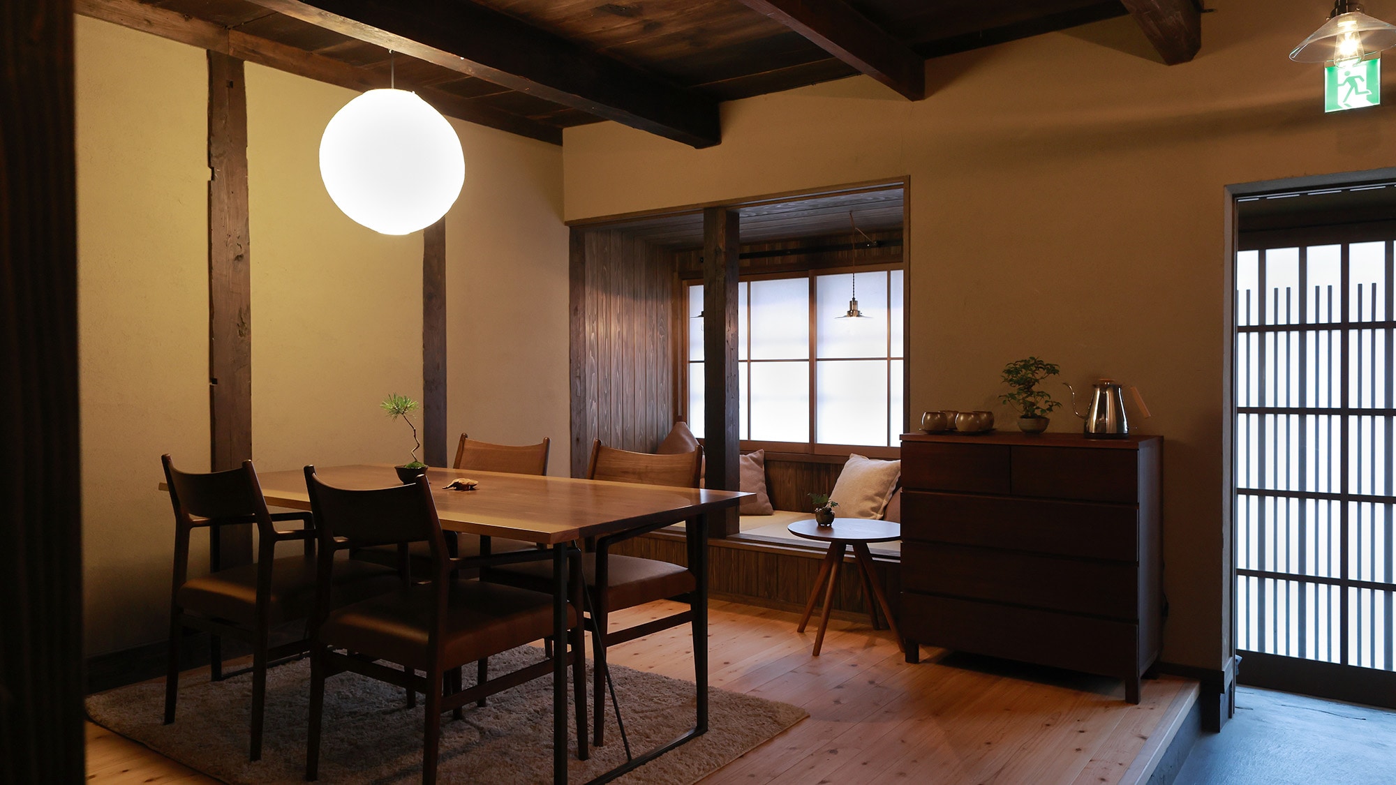 [Maximum 3 people] Hotaru_Entire room