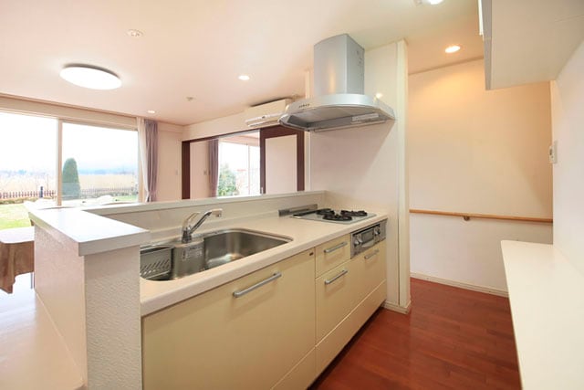 Lavender kitchen