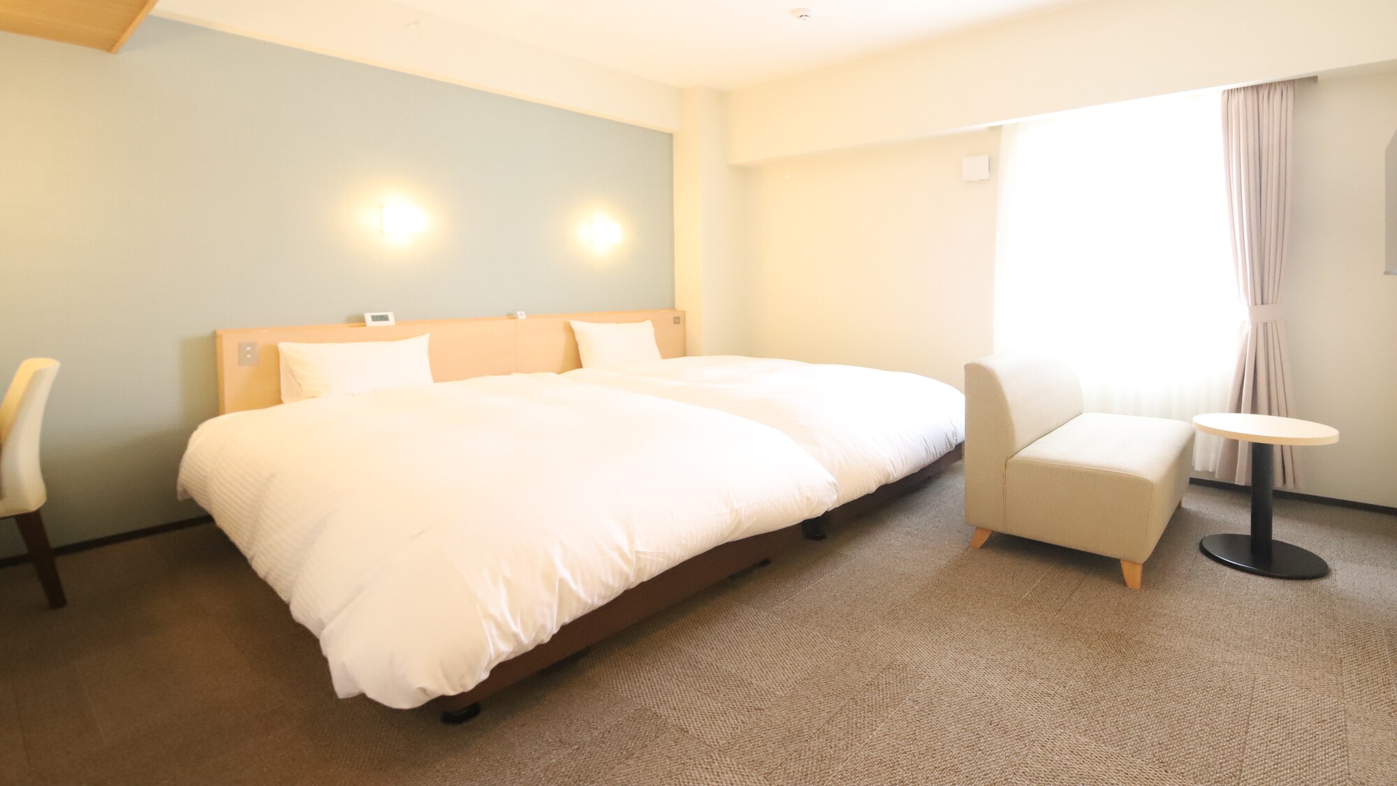 [Song sinh điều hành]