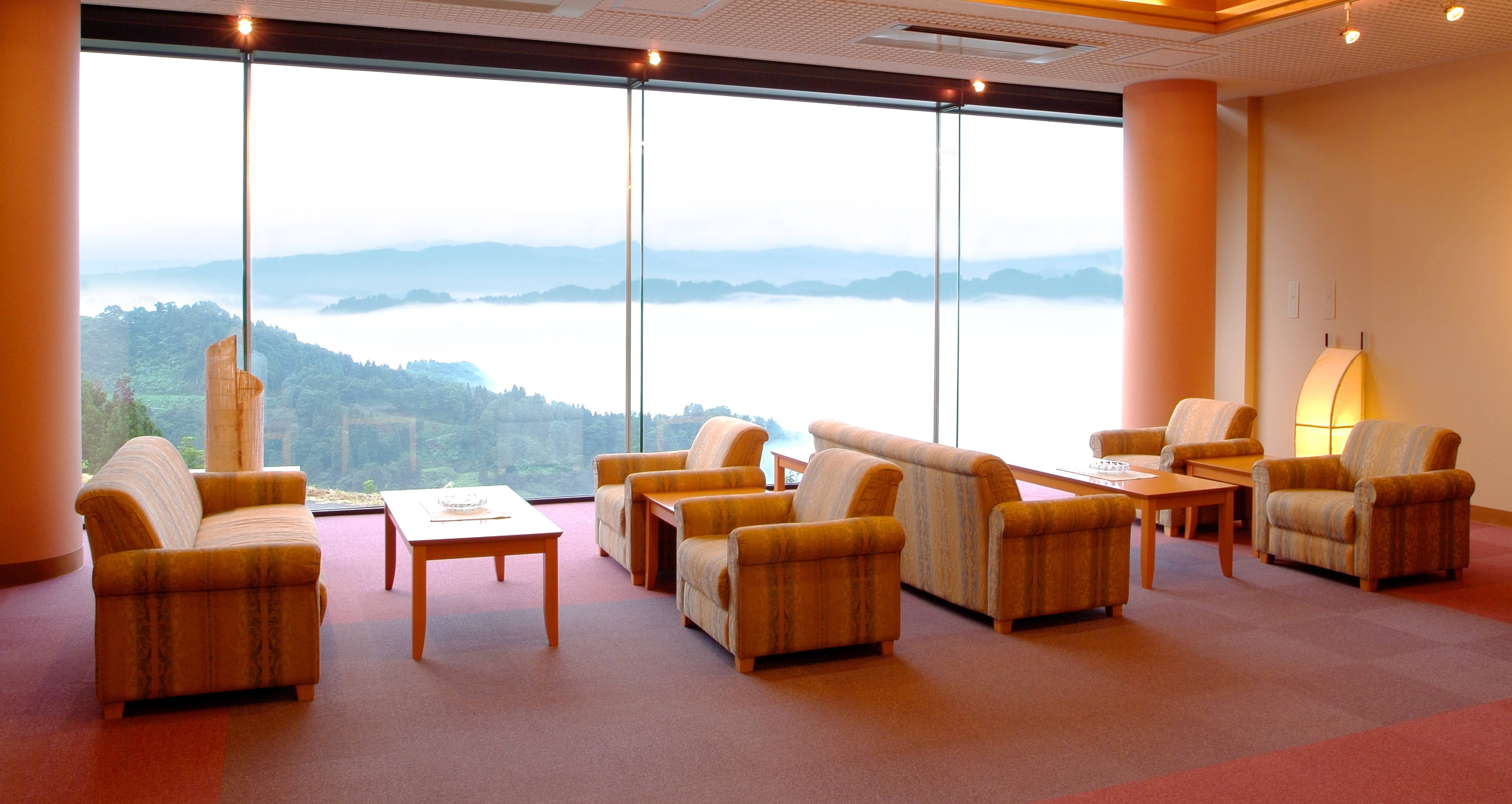 Sea of clouds from the lounge