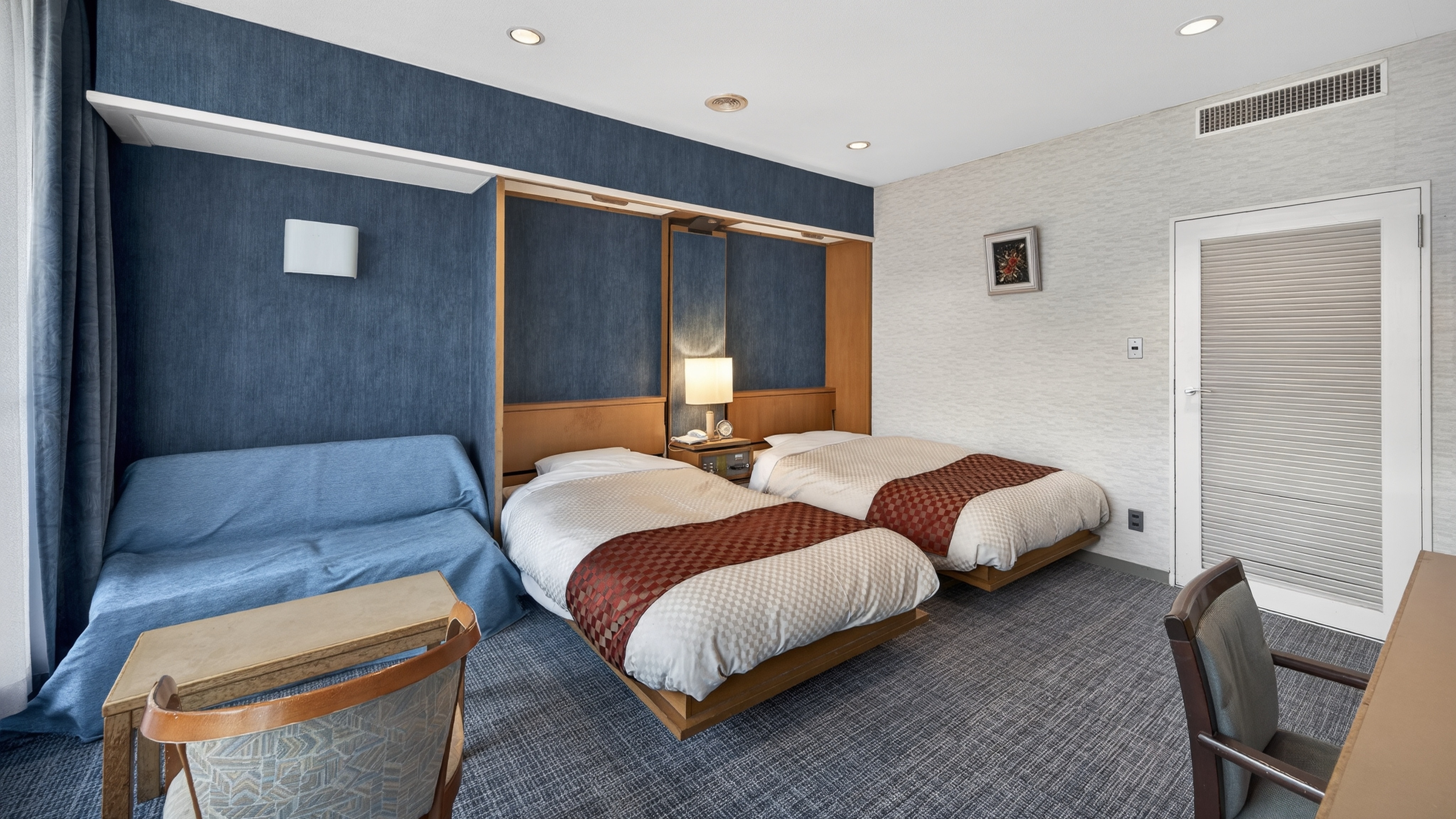 [Non-Smoking] Deluxe Twin Room | Accommodates 3 people (extra room available)