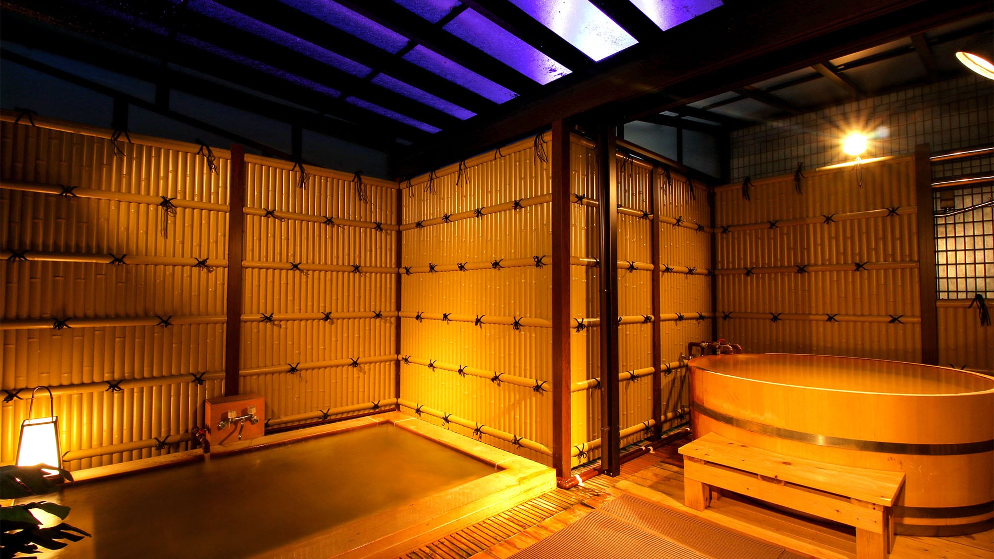・Relax your body and mind in the only natural hot spring in Koriyama City that flows directly from the source
