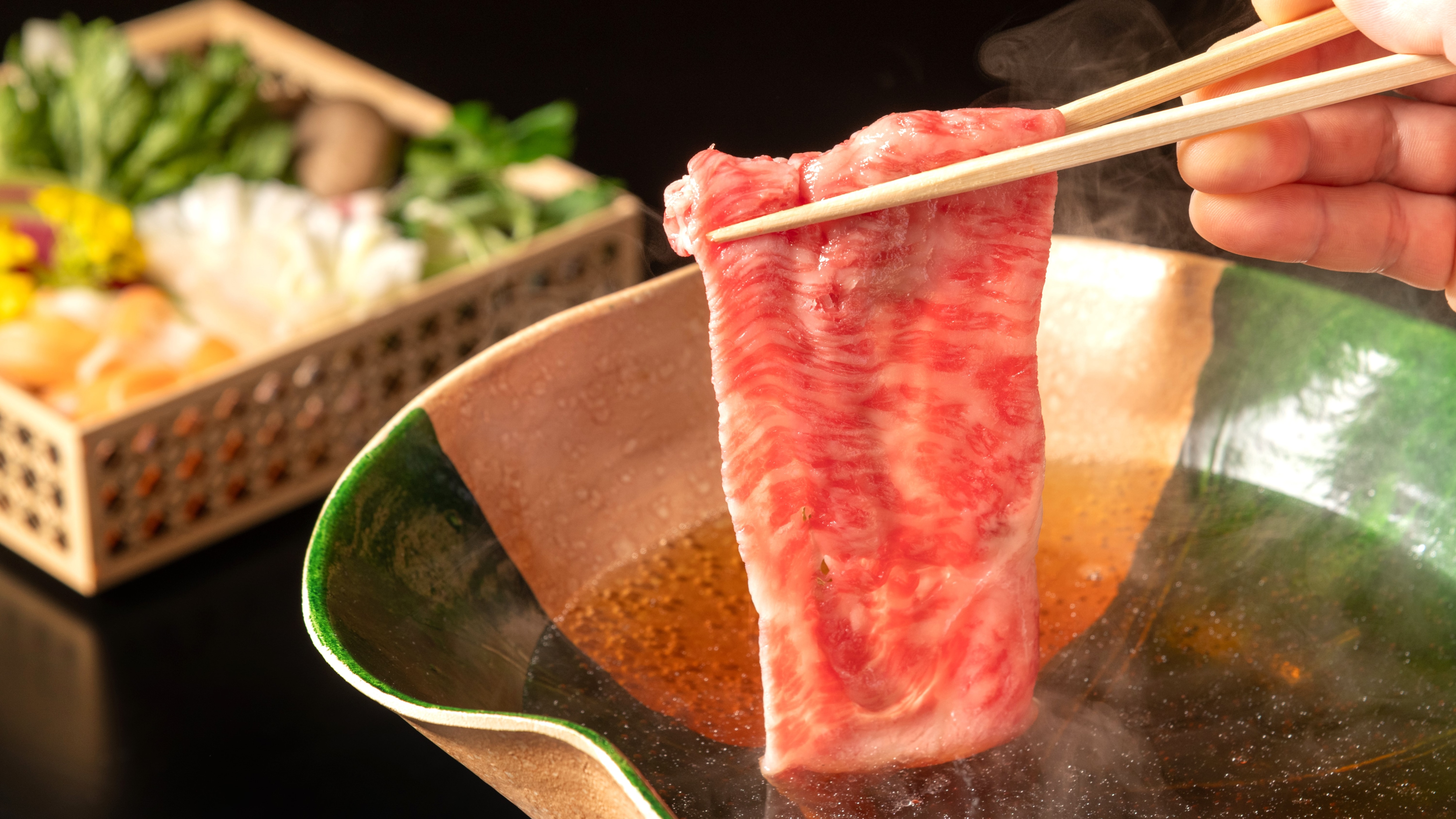 Shabu-shabu course featuring A5 certified Omi beef and seasonal ingredients with secret broth (image)
