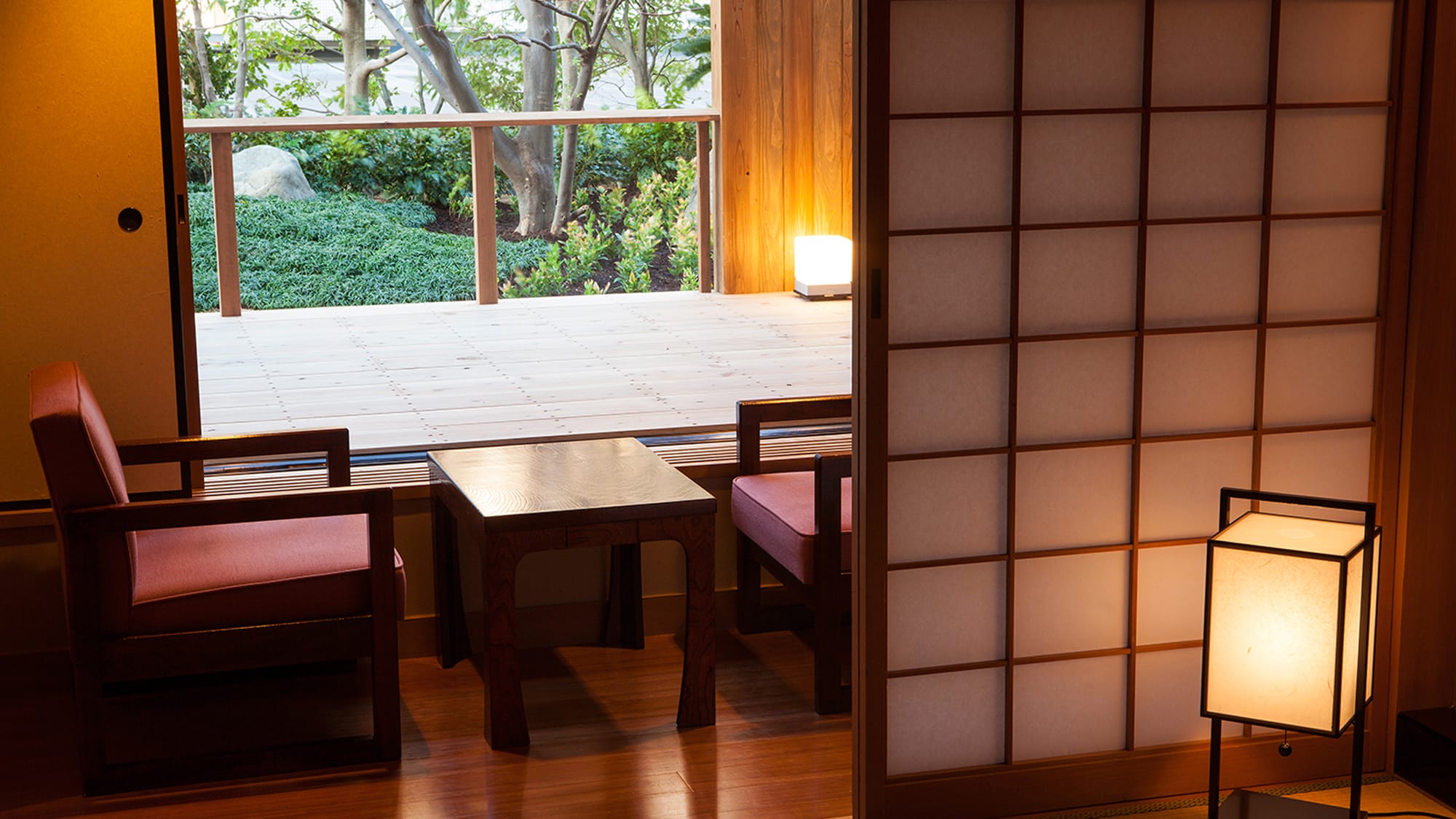 [Japanese-style room with private open-air bath] 67㎡ / Japanese-style room with an impressive calm appearance.
