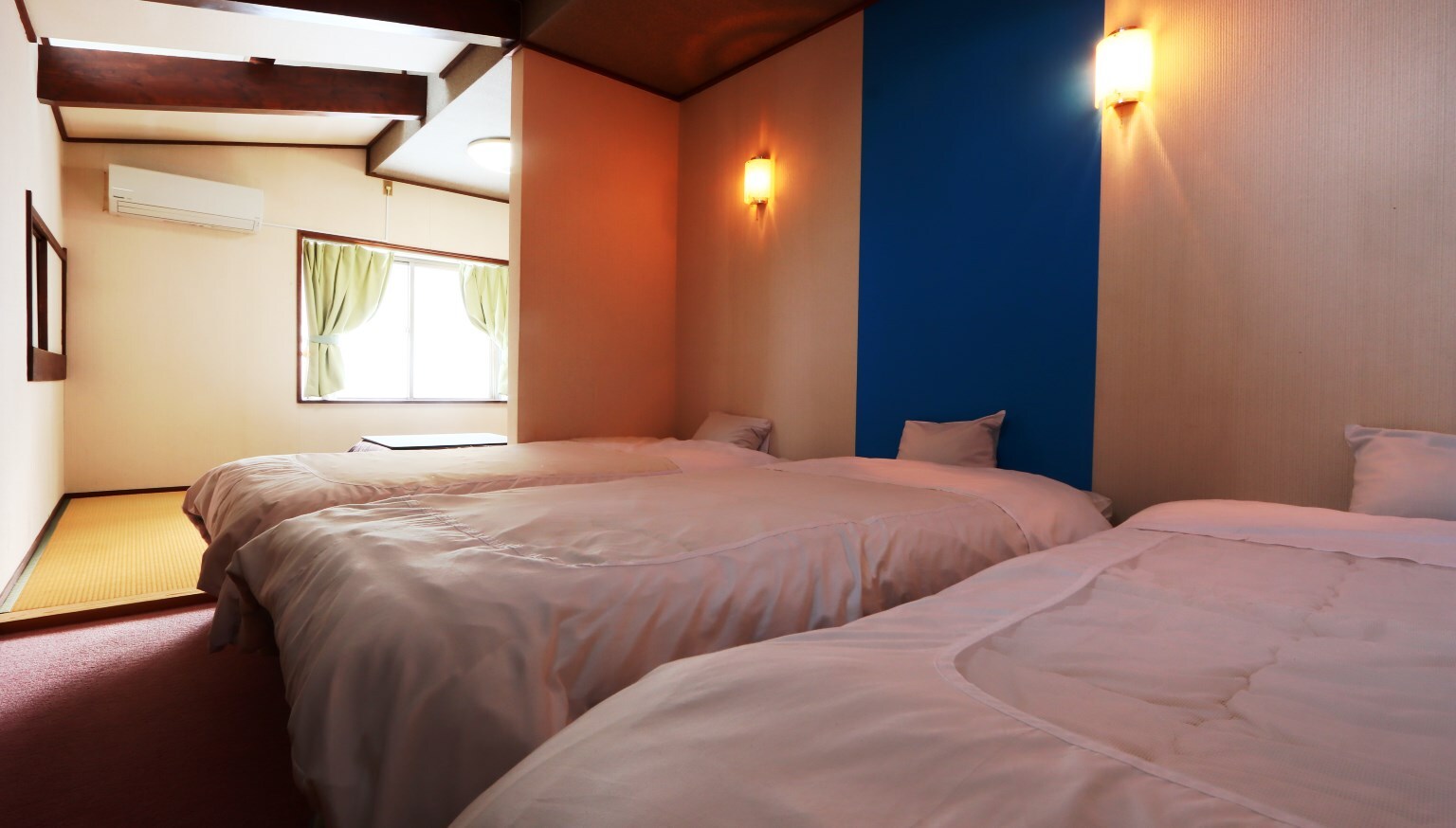 ★ [Japanese-Western style room] 3 beds + 7.5 tatami mat Japanese-style room (no bath or toilet)