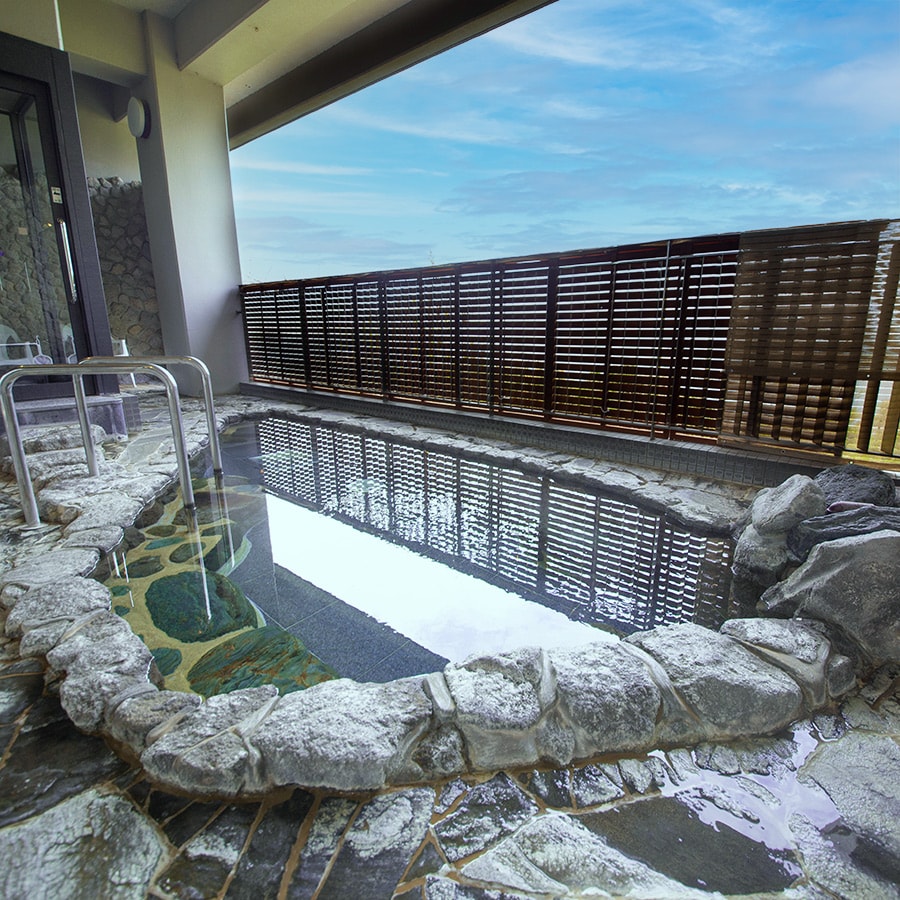 Open-air bath