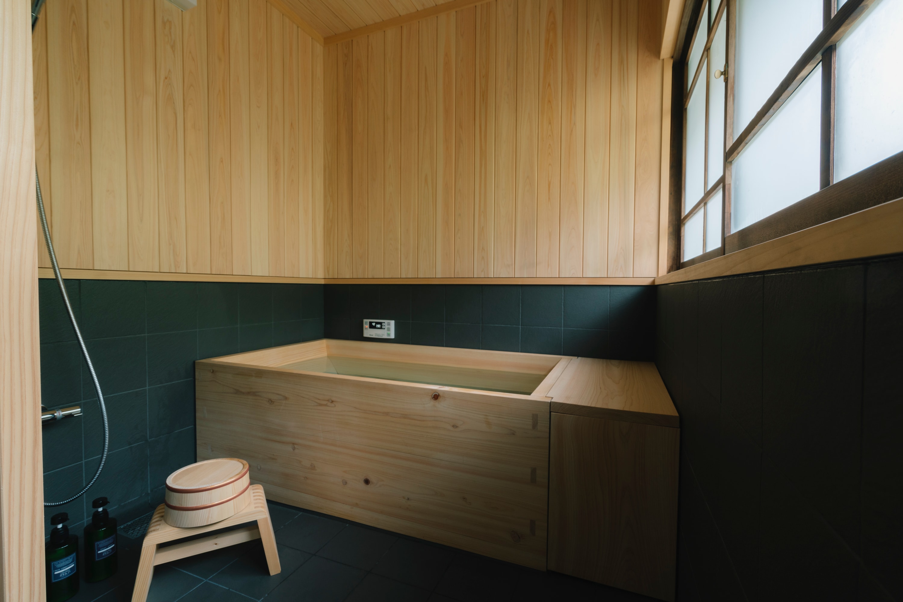 ENOURA201 Minatomachi Suite Shoin / SHOIN Hinoki Bath