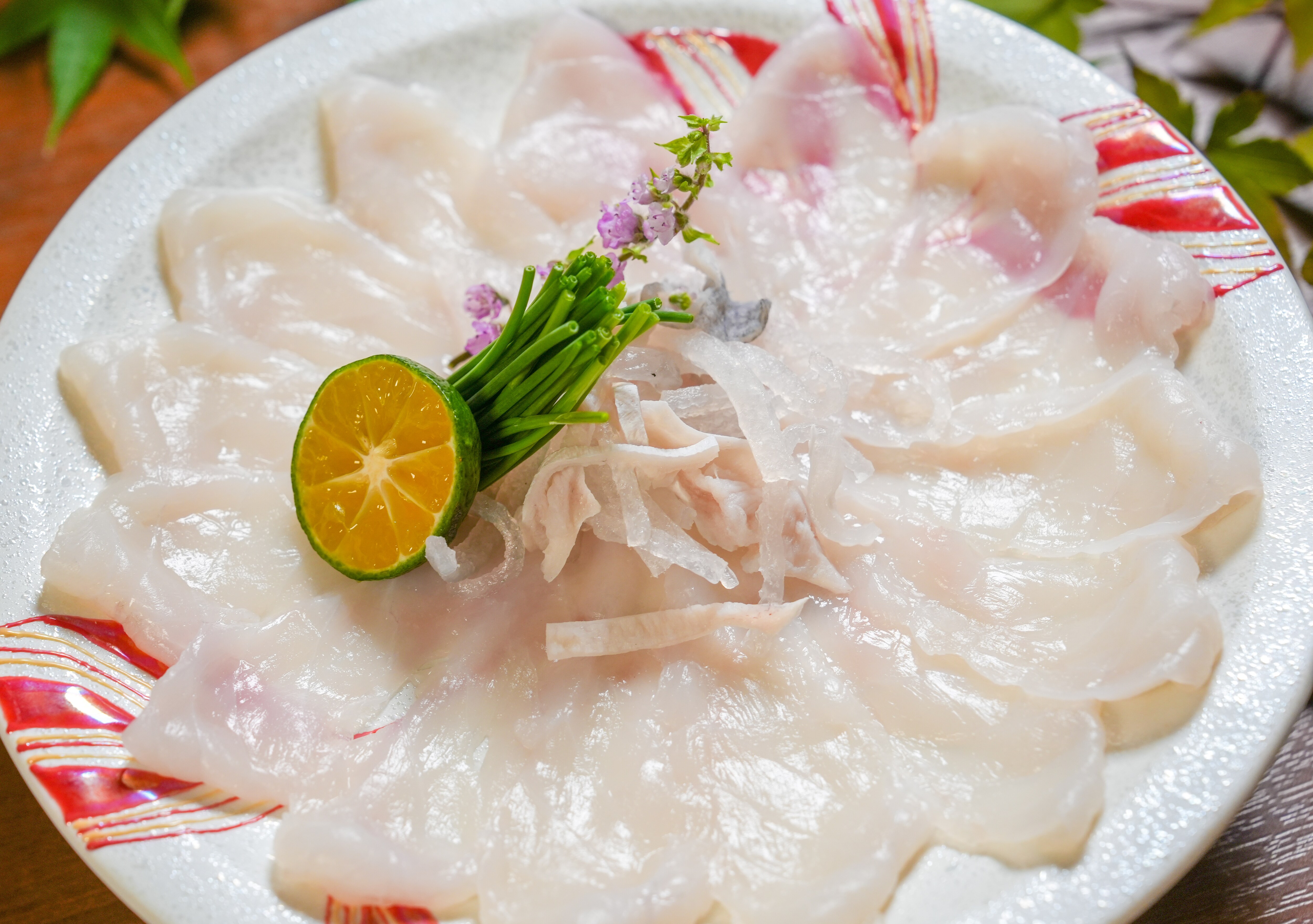 An example of blowfish kaiseki (seasonal special dish)