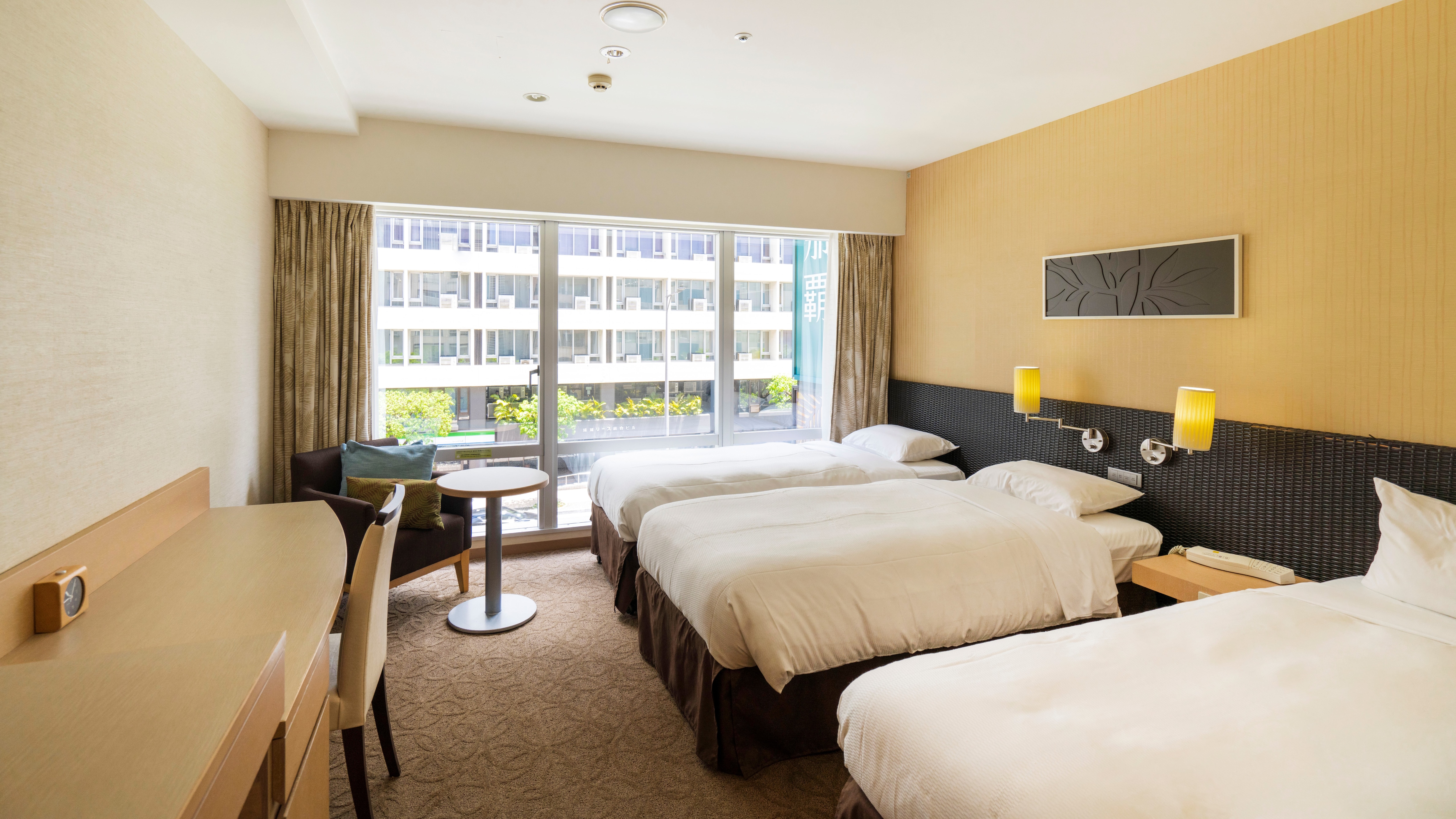 Triple room 25.4㎡ (90cm wide bed x 3)