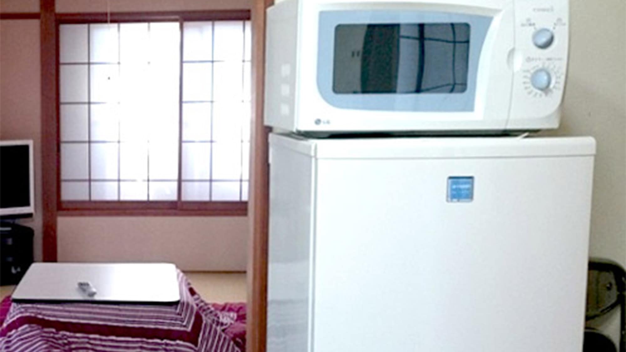 ・ Refrigerator / microwave oven Saran wrap and kitchen paper are also available.