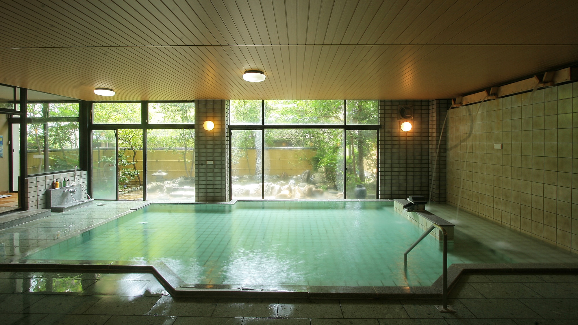 Indoor bath (men's bath)