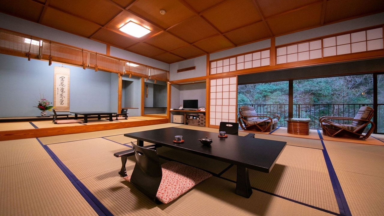 Special room. Sukiya-zukuri House Walls. Shoin-zukuri.