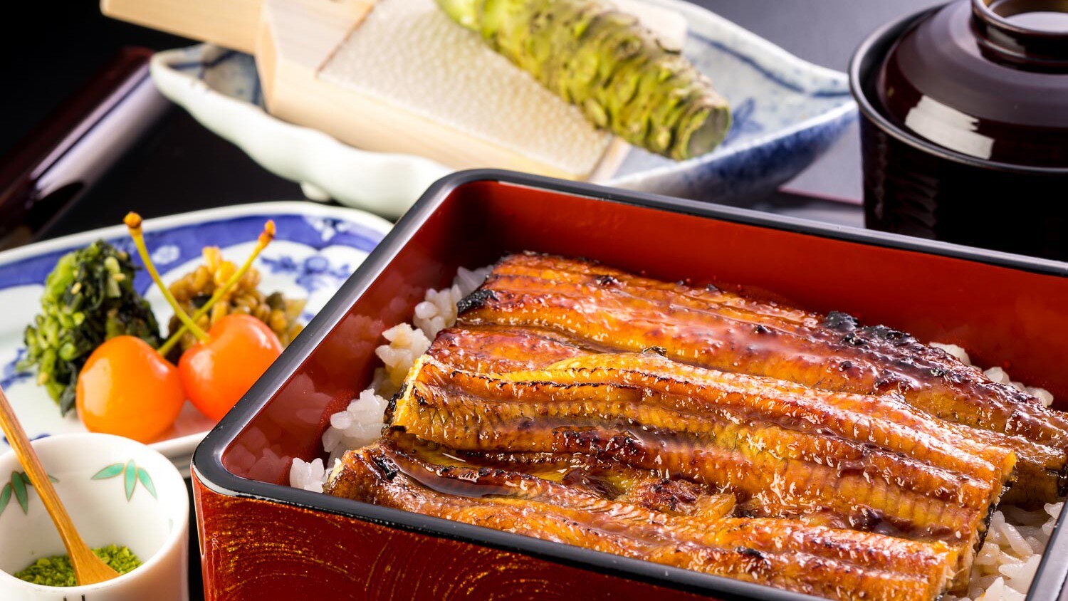[Image of Unajuzen] The wasabi served with the dish is "real wasabi" unique to Shizuoka! It has a great aroma and is very popular.