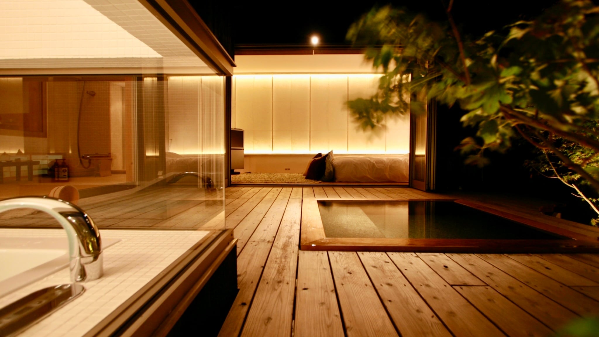 [Star Suite] เตียงขนาดคิงไซส์สุดพิเศษพร้อมดวงดาว / ห้องเดี่ยวพร้อมอ่างอาบน้ำกลางแจ้ง