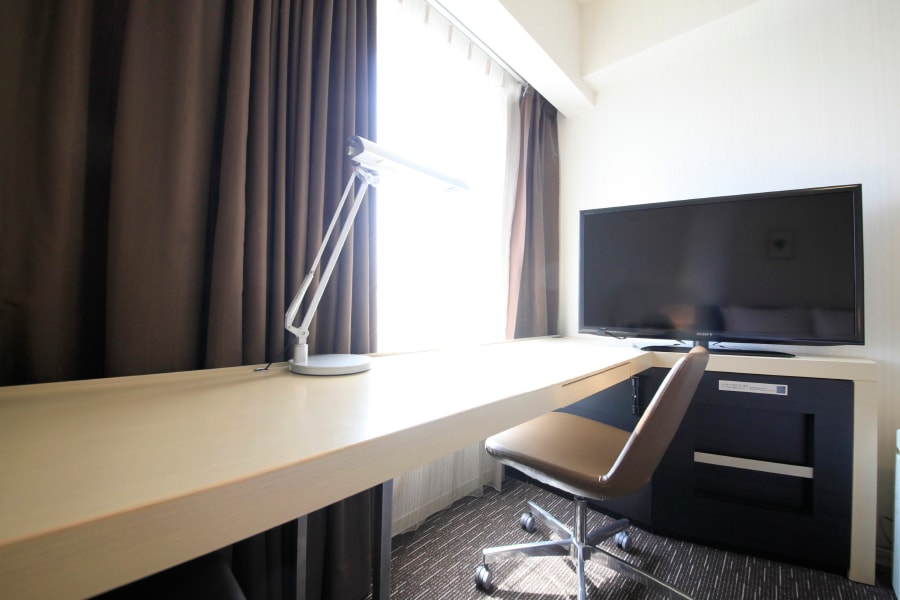 角落（簡單：白天3）