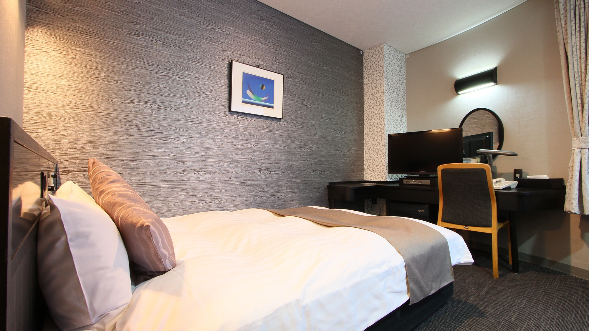 ☆ Double room ☆ ■ Area 19 square meters ■ 140 cm wide bed 1 ♪ Large bed and spacious ^^