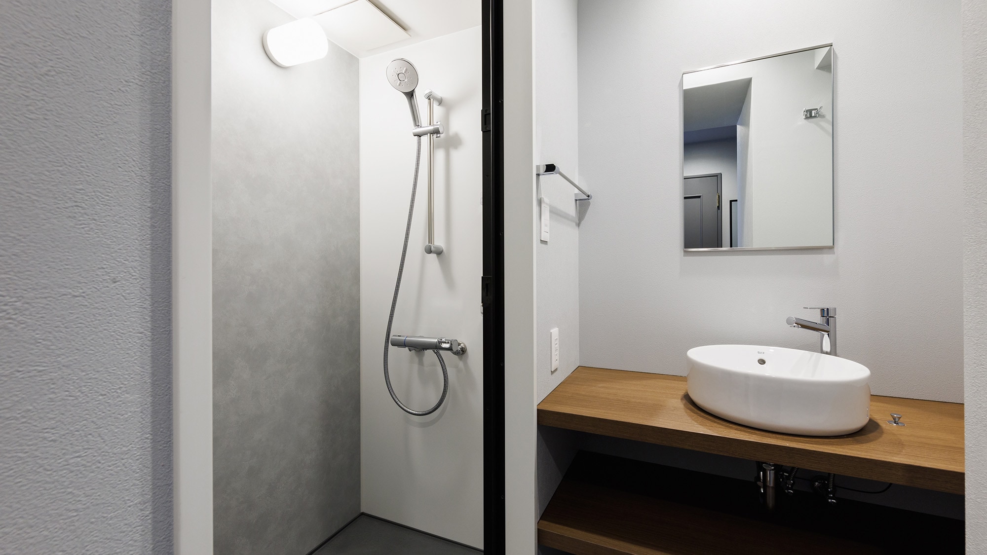Shower booth