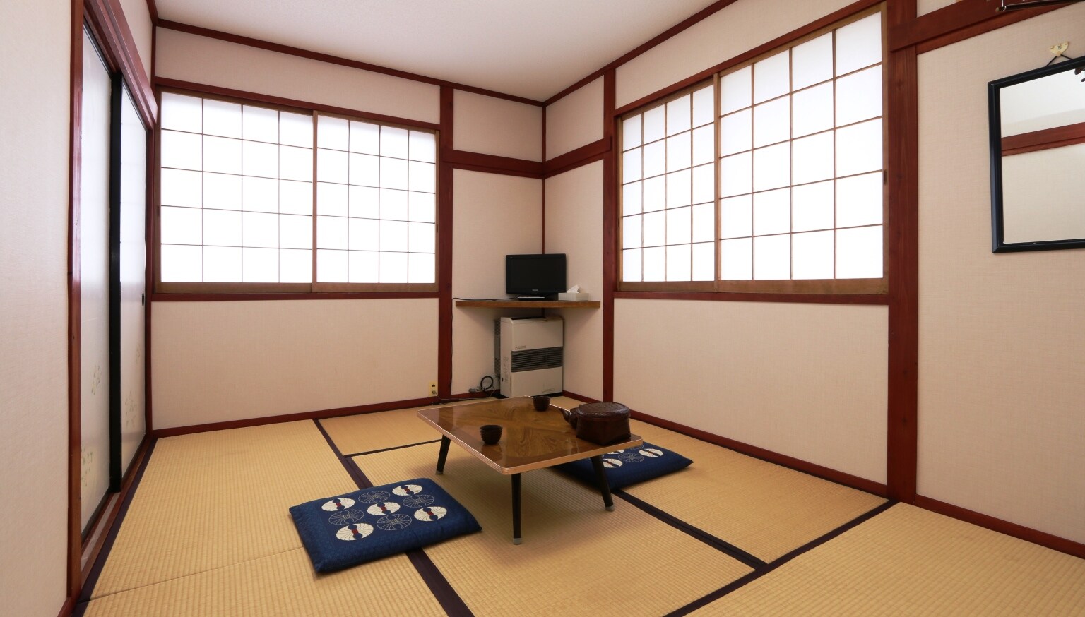 Kamar bergaya Jepang (6 tikar tatami)