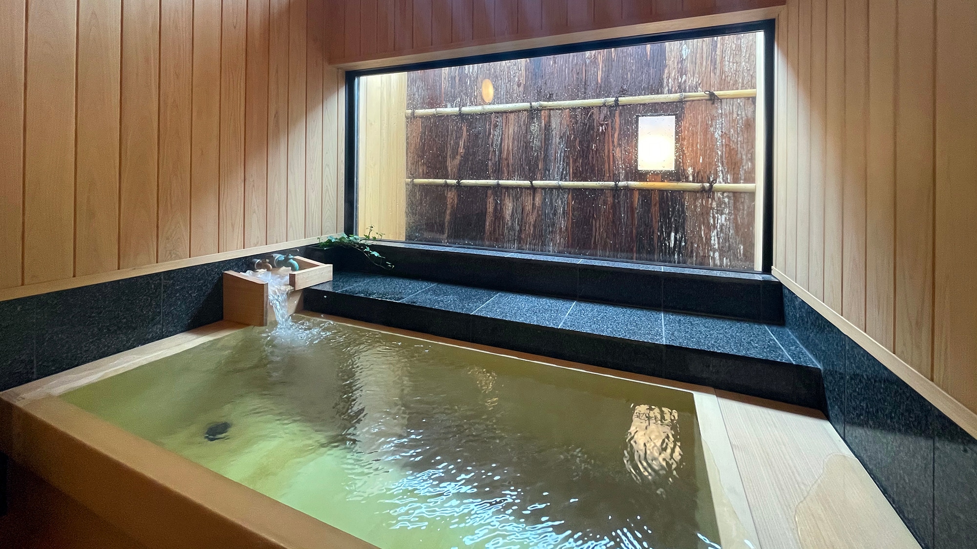 Japanese-Western style room with hot spring bath - Opening in June 2021!