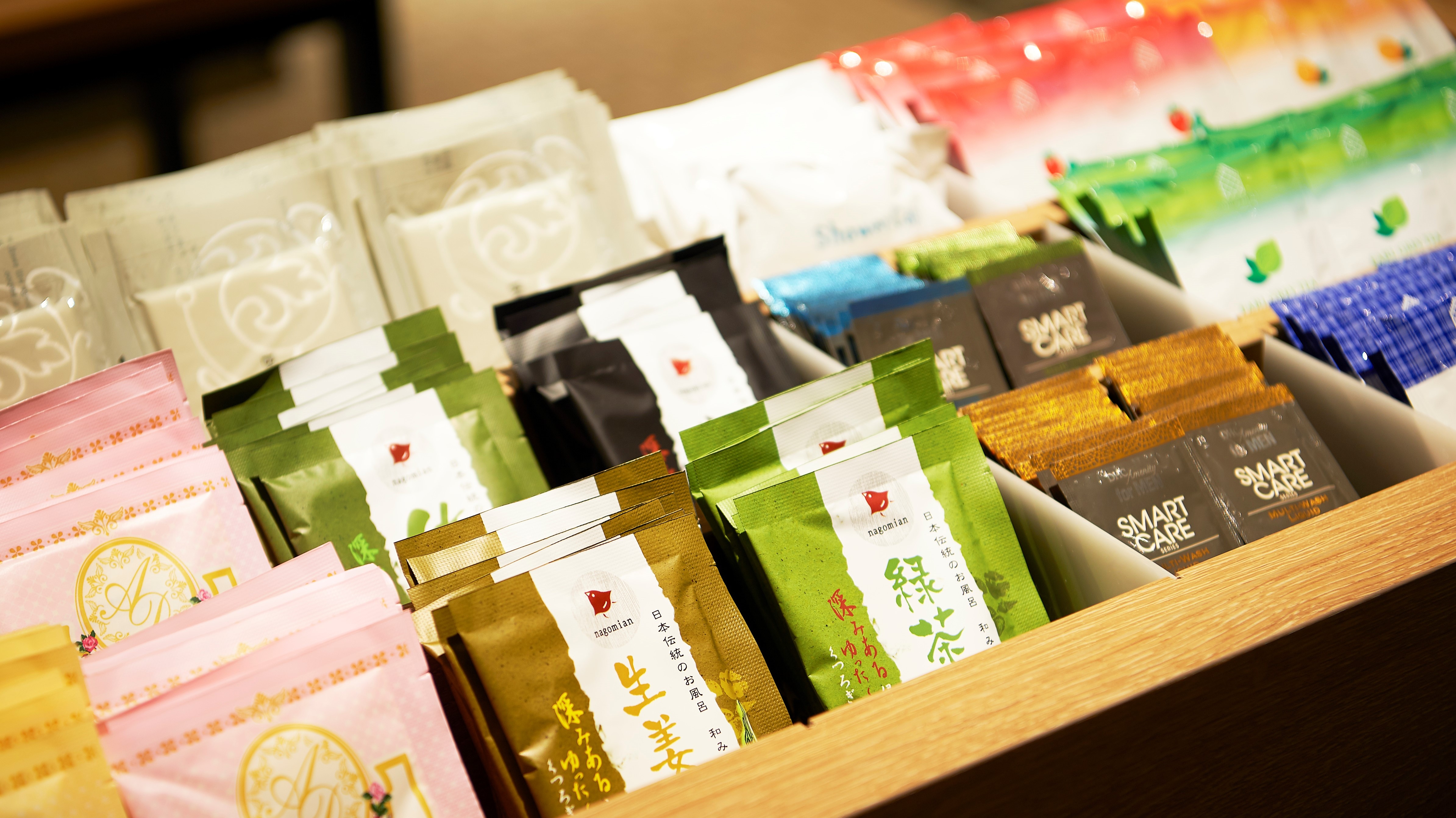 [Free amenities] Bath salts, tea, coffee and more are available in the lobby on the 1st floor.