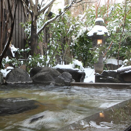 [Shiki no Yu] A private open-air bath that uses natural spring water luxuriously