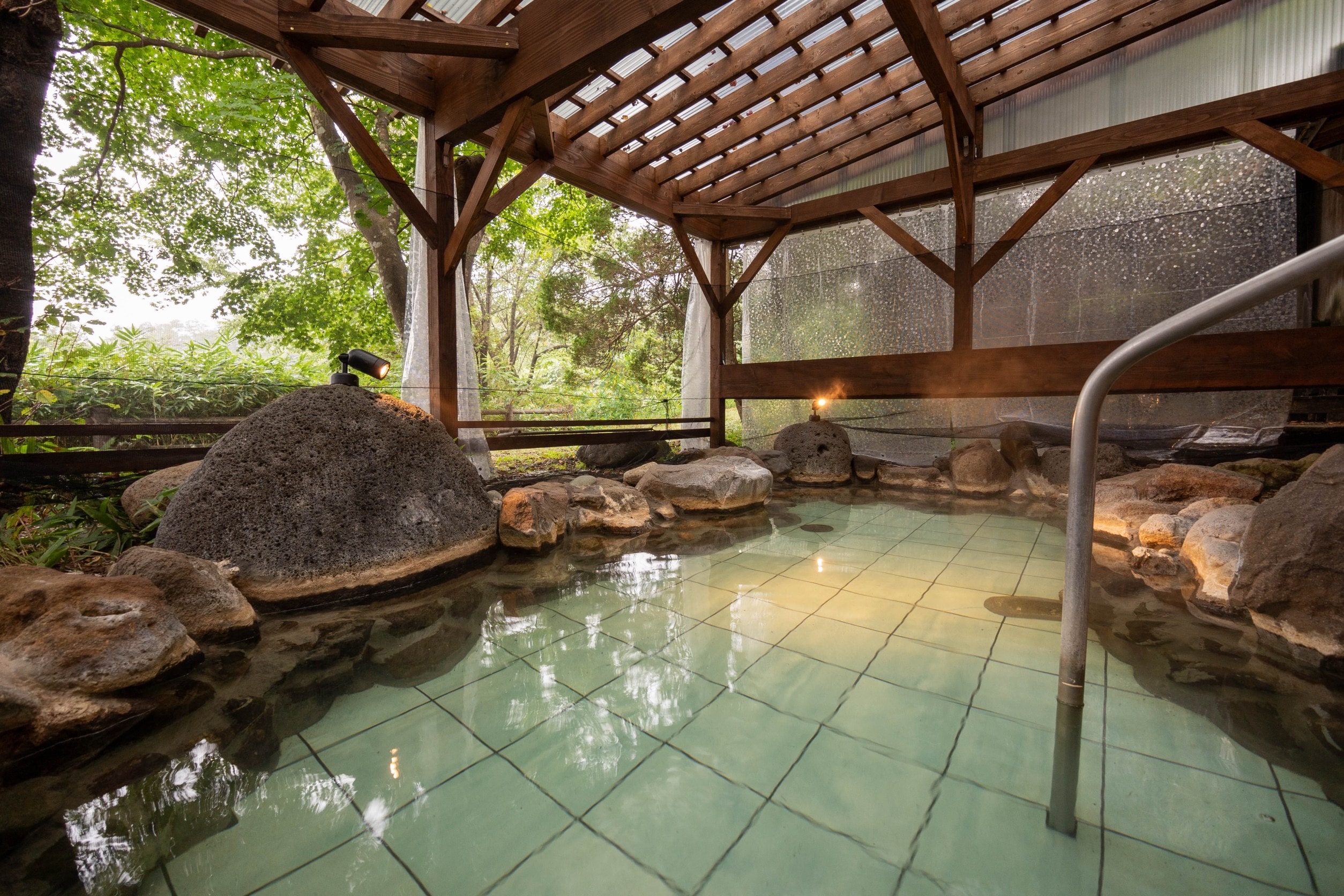 Private open-air bath