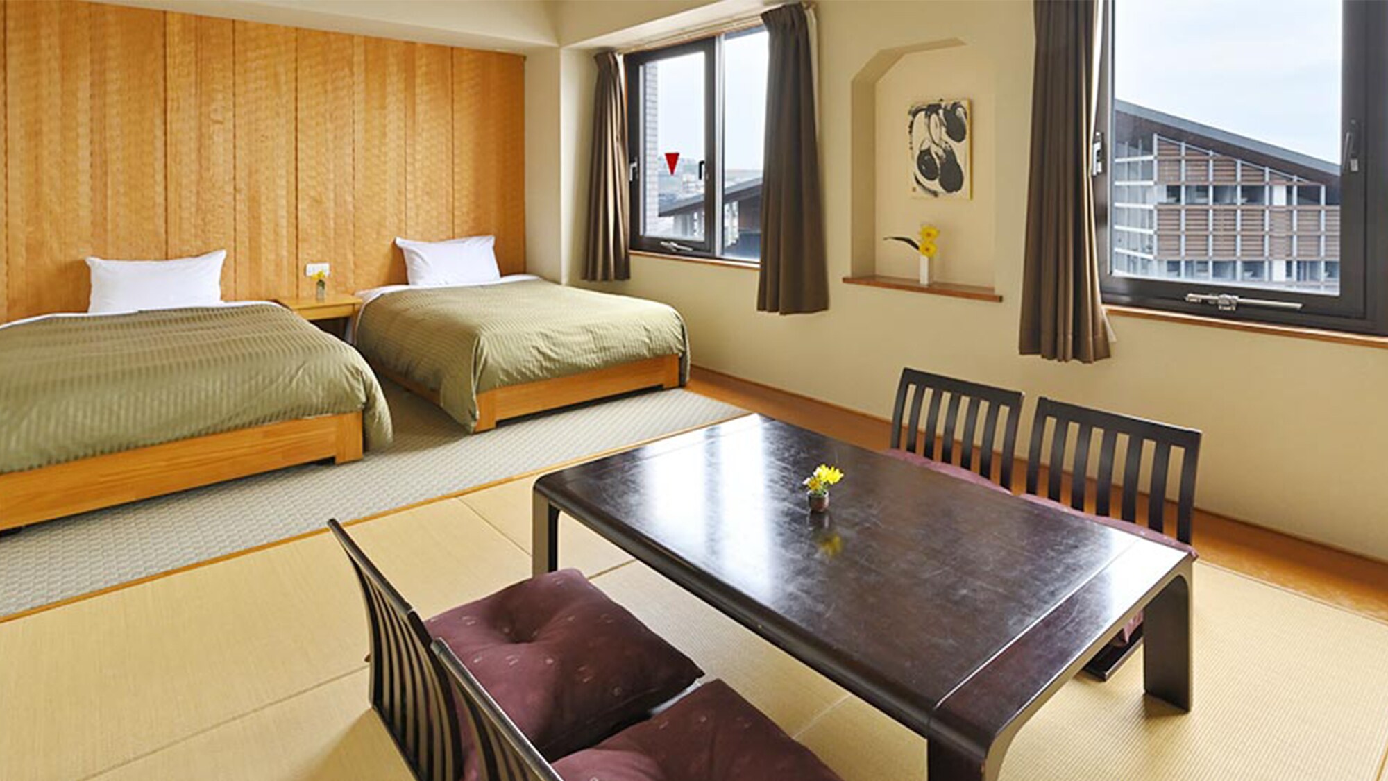 【일본식 방】 편안한 다다미 공간과 침대 2대를 설치한 전망이 좋은 객실