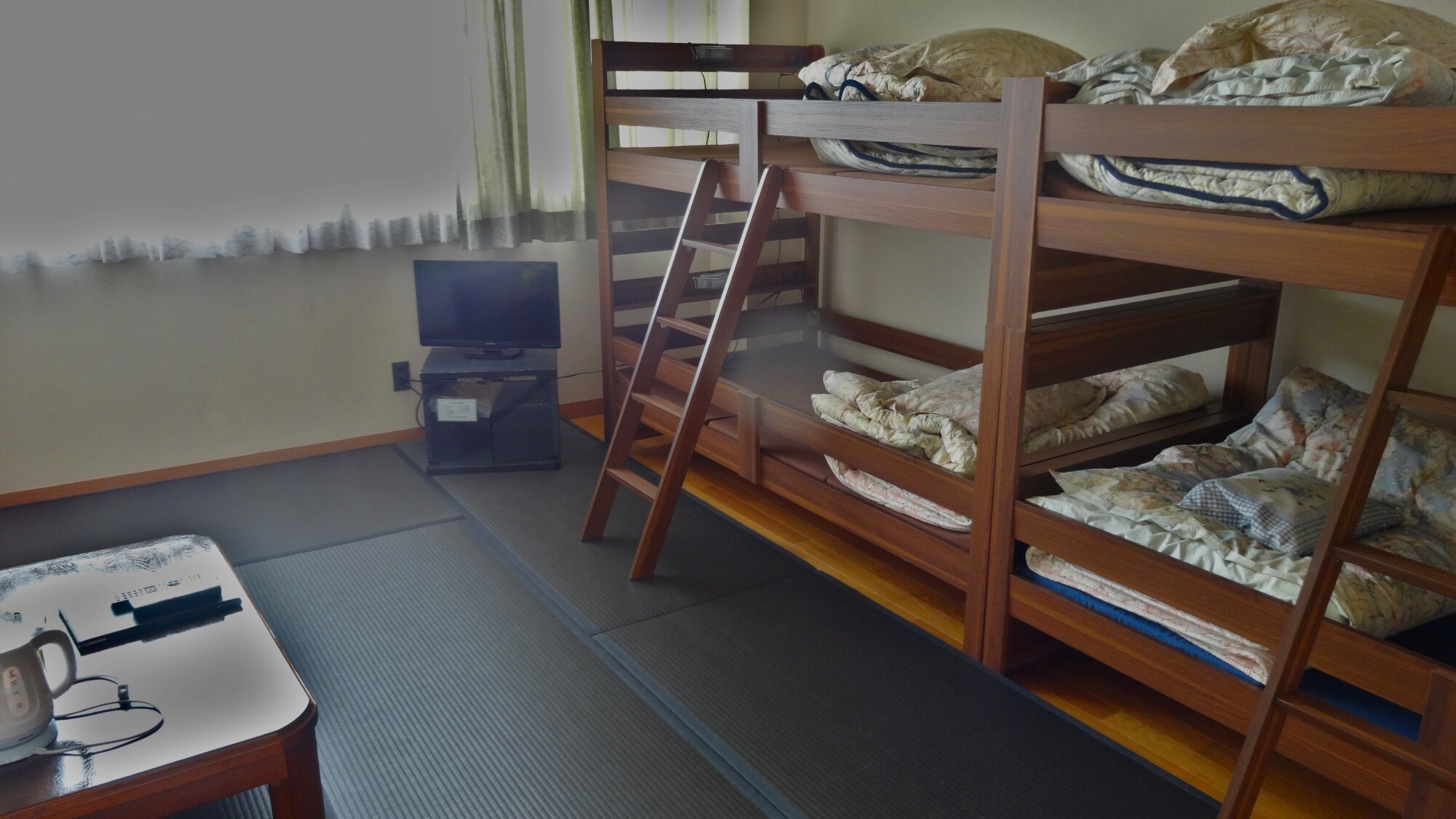 3rd floor Japanese-style room 7.5 tatami mats (2 bunk beds) / Example